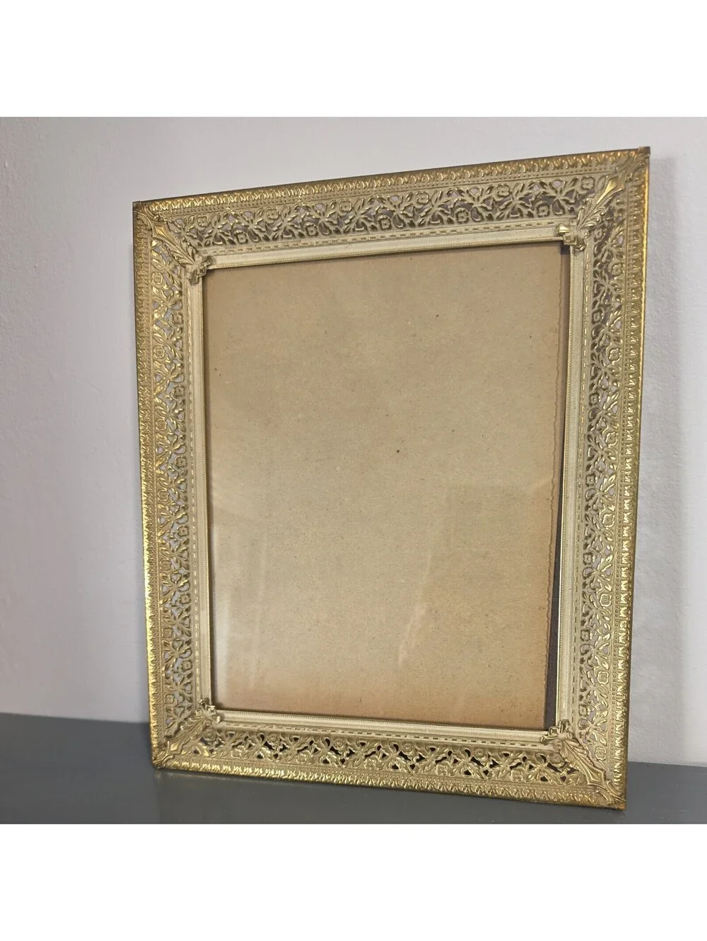 Vtg Filigree Antique Gold Tone Metal Brass Picture Photo Frame 8X10” Glass
